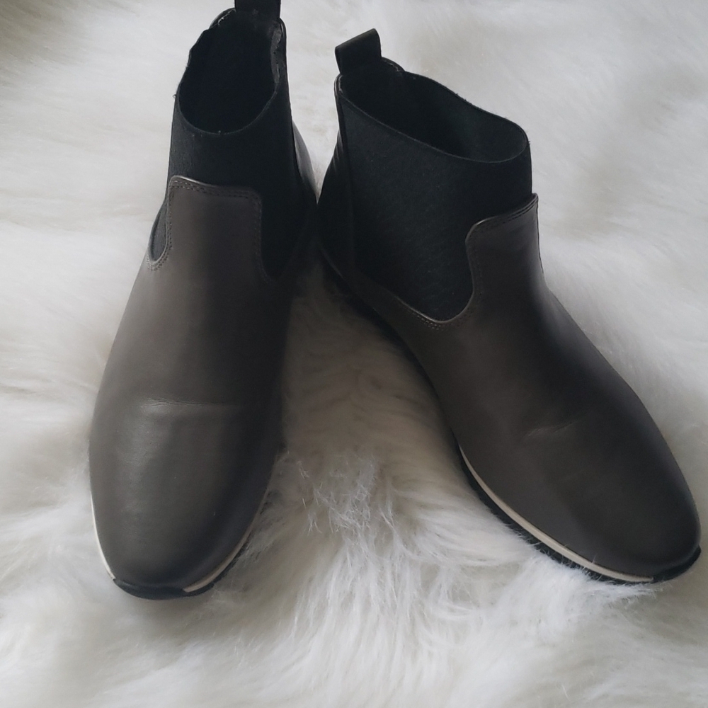 Metaphor Shoes